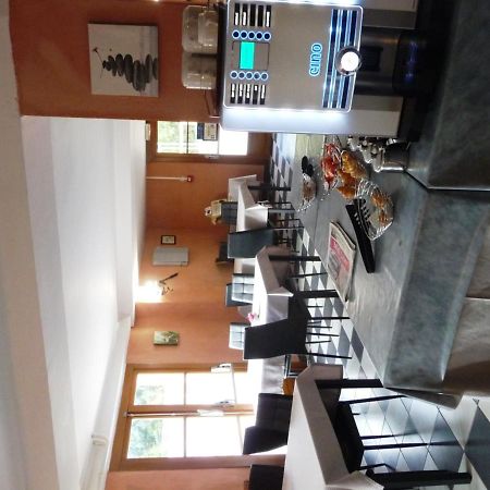 Hotel Restaurant Le Colombier Remoulins Εξωτερικό φωτογραφία