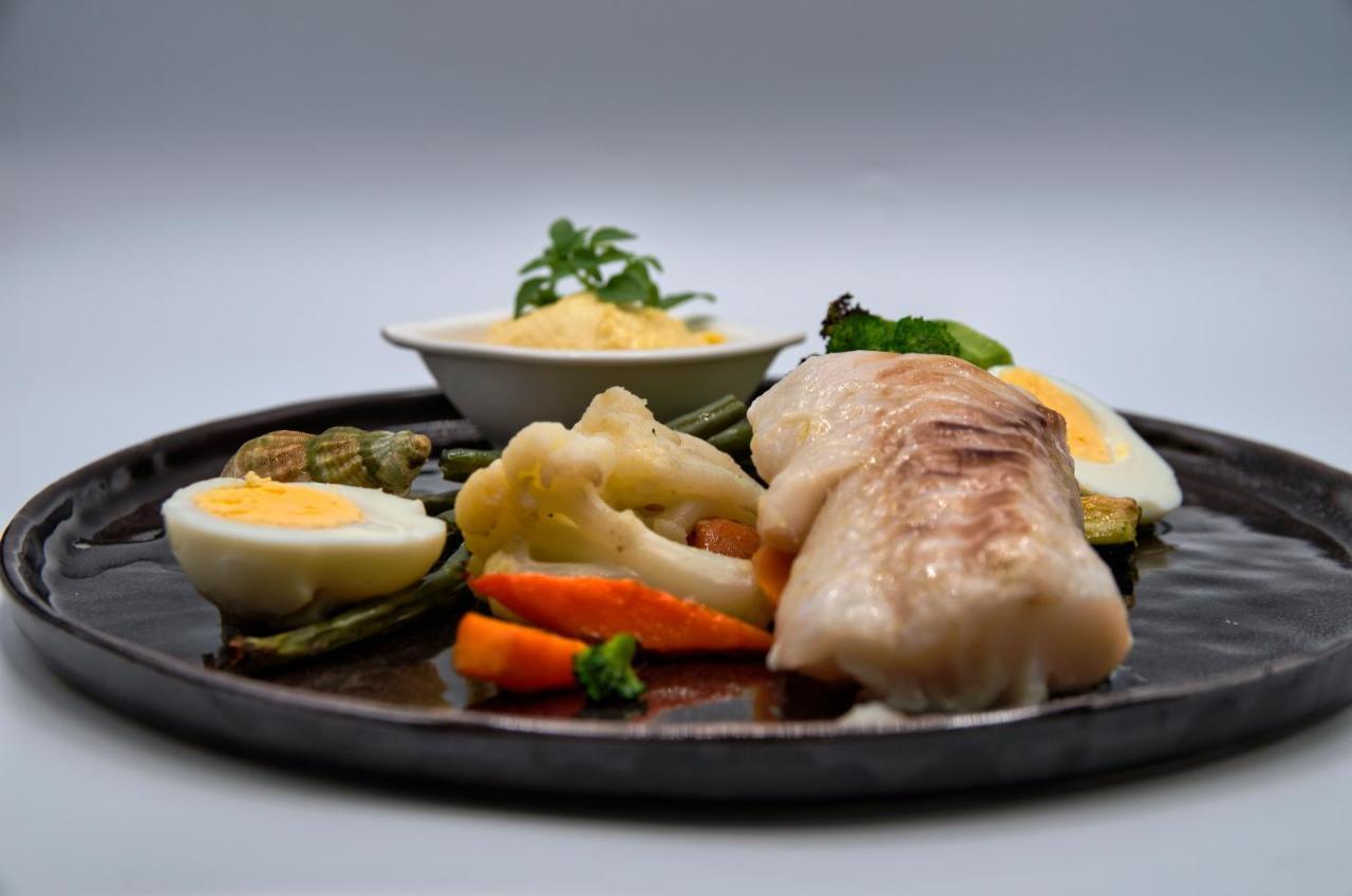 Hotel Restaurant Le Colombier Remoulins Εξωτερικό φωτογραφία