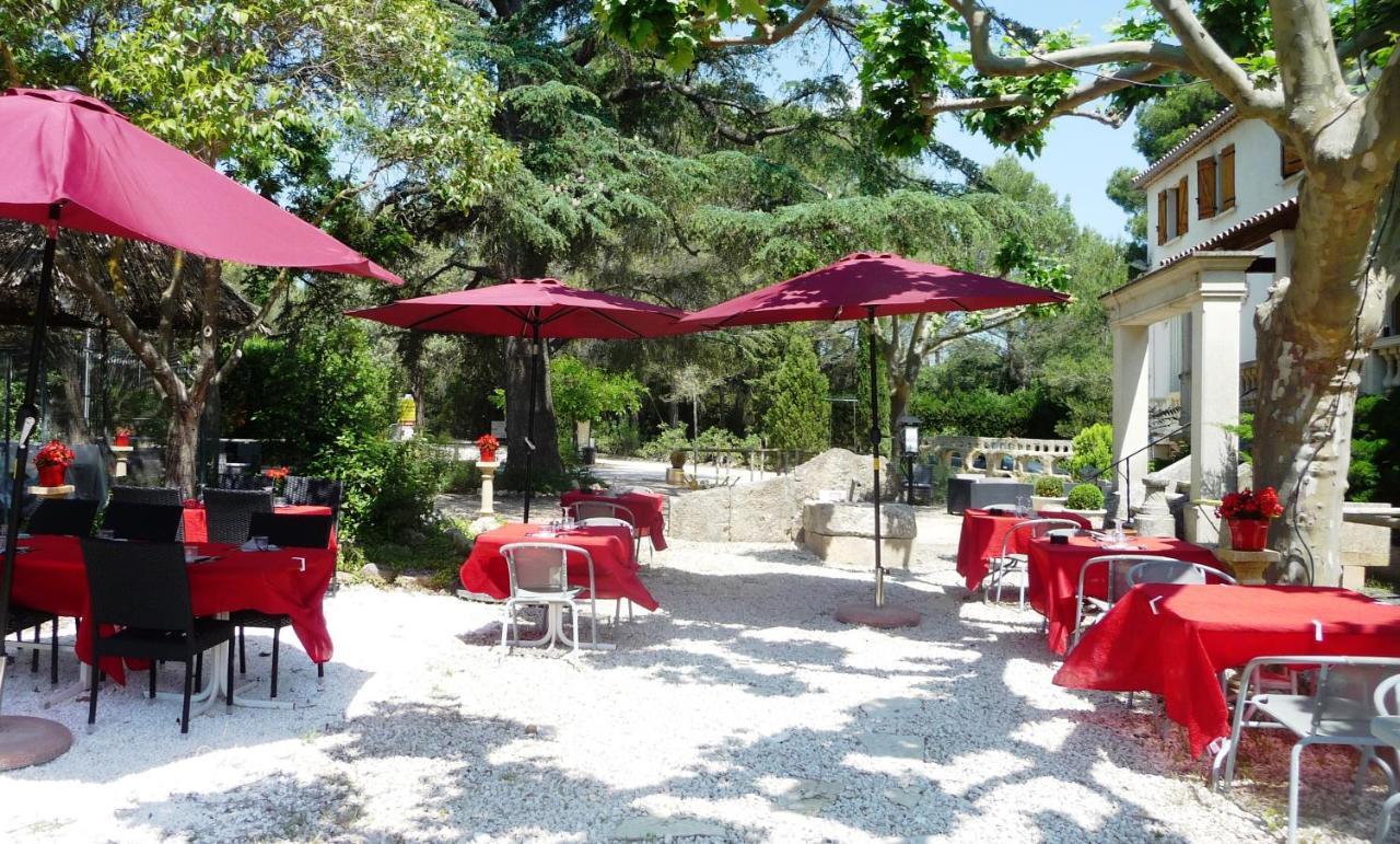 Hotel Restaurant Le Colombier Remoulins Εξωτερικό φωτογραφία