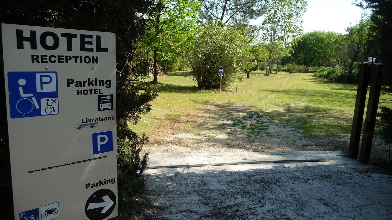 Hotel Restaurant Le Colombier Remoulins Εξωτερικό φωτογραφία