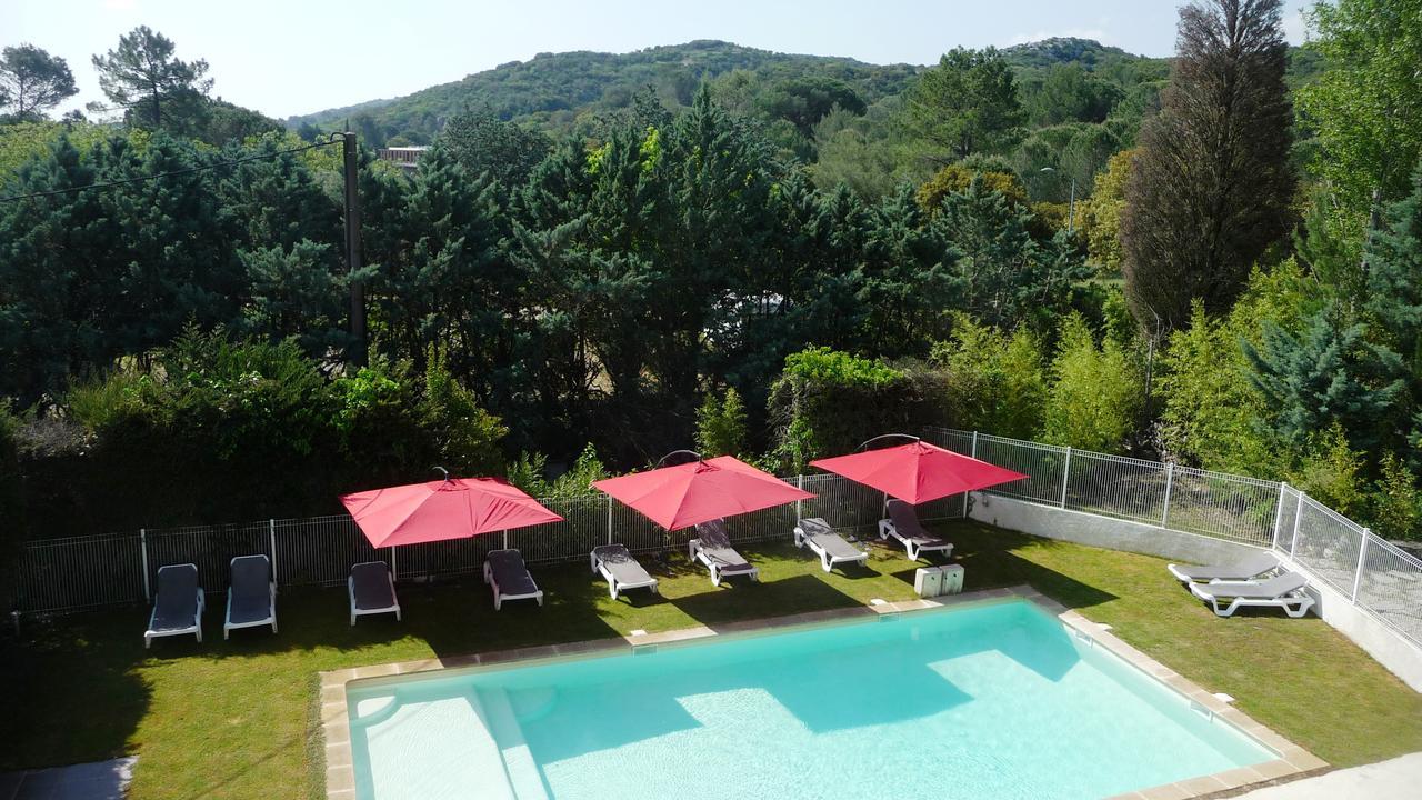 Hotel Restaurant Le Colombier Remoulins Εξωτερικό φωτογραφία